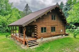 Secluded | Sauna, Fire Pit & 20 Acres of Trails